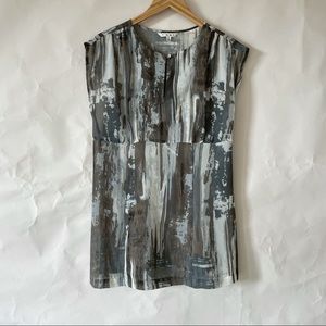 CAbi Cream Gray Blue Light Weight Tunic Top Blouse Women’s M